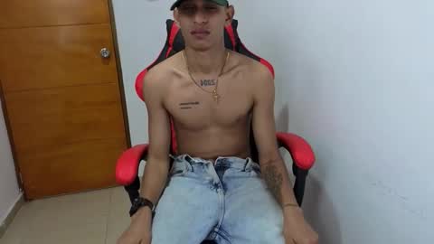 niklaus_wolf online show from February 26, 2026, 7:29 am