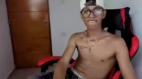 niklaus_wolf online show from March 21, 2026, 4:39 am