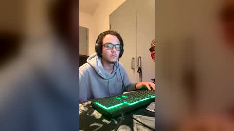 nikol296893 online show from August 2, 2026, 4:49 pm