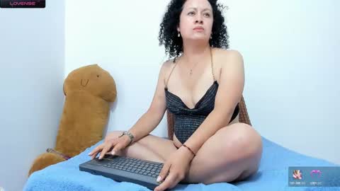 Snapshot of nikol32__ chatting on February 17, 2025, 3:42 pm dayan online show from February 17, 2025, 3:42 pm