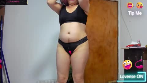 Snapshot of nikol32__ chatting on October 29, 2025, 11:56 am dayan online show from October 29, 2025, 11:56 am