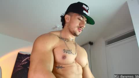 Snapshot of nikolaylisin chatting on October 3, 2025, 6:21 am Niko online show from October 3, 2025, 6:21 am