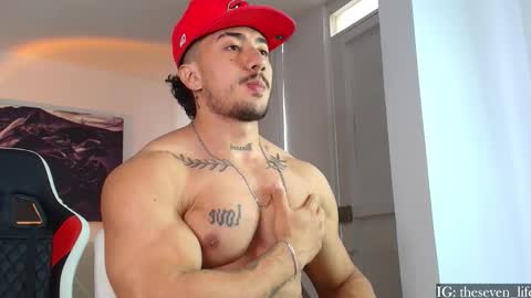 Snapshot of nikolaylisin chatting on October 18, 2025, 8:31 pm Niko online show from October 18, 2025, 8:31 pm