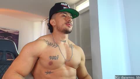 Snapshot of nikolaylisin chatting on October 19, 2025, 1:56 pm Niko online show from October 19, 2025, 1:56 pm