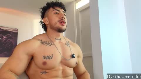 Snapshot of nikolaylisin chatting on November 4, 2025, 4:39 pm Niko online show from November 4, 2025, 4:39 pm