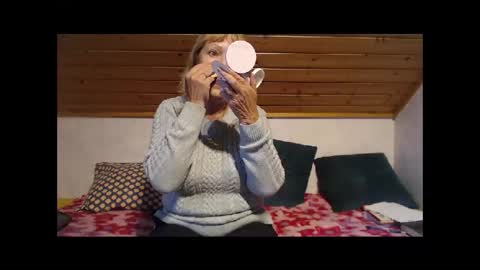 Nikole1 online show from October 25, 2025, 10:45 am