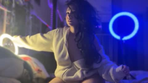 Snapshot of nikoli_naw chatting on October 9, 2025, 9:35 pm nikoli_naw online show from October 9, 2025, 9:35 pm