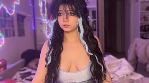 Snapshot of nikoli_naw chatting on October 26, 2025, 2:12 pm nikoli_naw online show from October 26, 2025, 2:12 pm