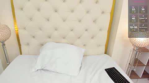   Nikol Karter   online show from February 10, 2026, 12:31 pm