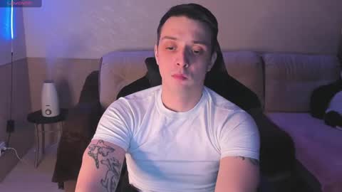 Nikolos online show from February 4, 2025, 5:34 pm