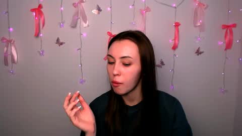 nikonara_ online show from April 9, 2026, 10:53 am