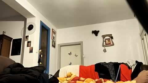 Snapshot of niks1412985 chatting on November 26, 2025, 4:46 am Niks online show from November 26, 2025, 4:46 am