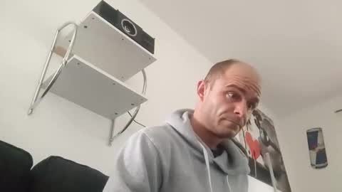 niksdick2121 online show from November 28, 2025, 11:35 am