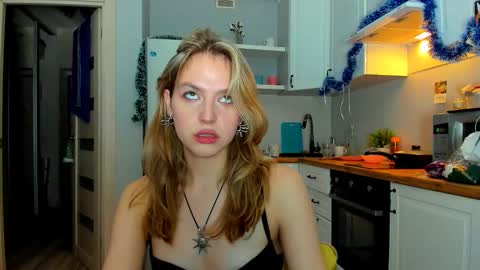 Veronica online show from January 3, 2025, 7:18 pm