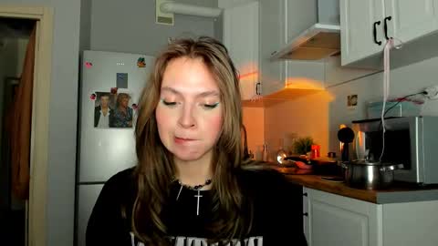 Veronica online show from February 6, 2025, 9:06 pm