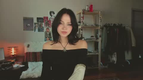 Veronica online show from April 12, 2026, 1:38 pm