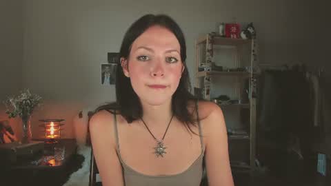Snapshot of niky_jess chatting on August 9, 2026, 9:58 am Veronica online show from August 9, 2026, 9:58 am