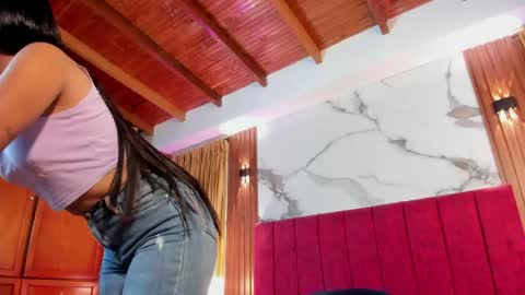 Snapshot of niky_nicole chatting on May 25, 2026, 12:22 pm Niky online show from May 25, 2026, 12:22 pm
