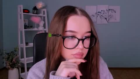 nila_eclipse online show from March 12, 2026, 9:48 am