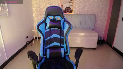 Snapshot of nilia_ch chatting on February 4, 2025, 1:34 am nilia_ch online show from February 4, 2025, 1:34 am