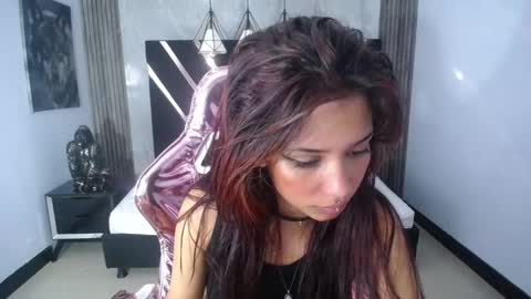Snapshot of nilia_ch chatting on March 9, 2025, 11:14 am nilia_ch online show from March 9, 2025, 11:14 am