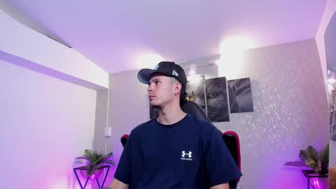 Nils online show from October 18, 2025, 4:04 am