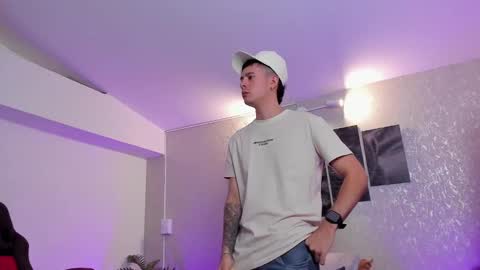 Nils online show from October 30, 2025, 4:14 am