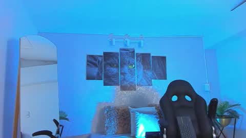 Nils online show from February 28, 2026, 3:57 pm