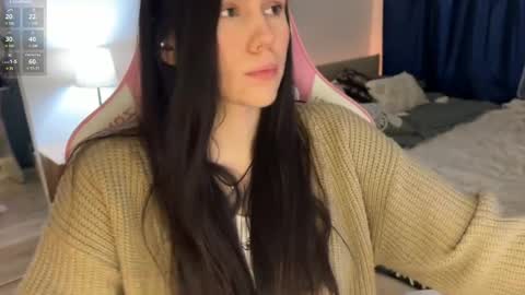 Snapshot of nimfaheart chatting on February 14, 2025, 4:31 pm Jennet online show from February 14, 2025, 4:31 pm