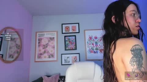 Snapshot of nina__dixon chatting on February 26, 2025, 3:10 am Nina online show from February 26, 2025, 3:10 am