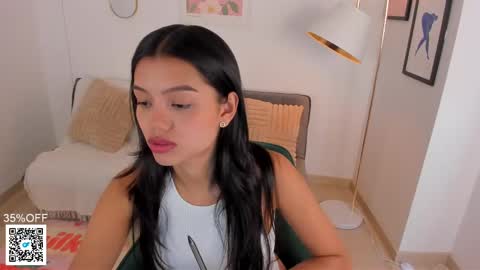 Snapshot of nina_agdal chatting on March 6, 2025, 6:37 pm NINA online show from March 6, 2025, 6:37 pm