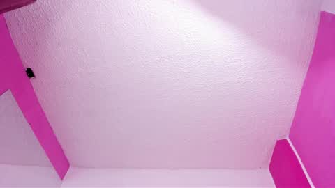 Snapshot of nina_cute06 chatting on December 2, 2024, 12:29 pm Nina online show from December 2, 2024, 12:29 pm