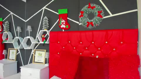 Snapshot of nina_cute06 chatting on December 30, 2024, 3:47 am Nina online show from December 30, 2024, 3:47 am