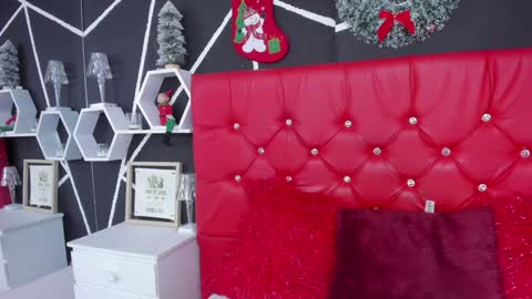 Snapshot of nina_cute06 chatting on December 30, 2024, 9:59 am Nina online show from December 30, 2024, 9:59 am