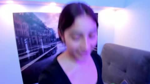 Nina online show from June 2, 2026, 8:00 pm