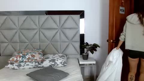  Nina  online show from December 15, 2024, 2:41 am