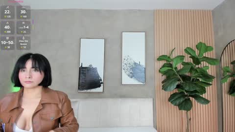 Snapshot of nina_soul chatting on January 19, 2025, 1:01 pm NINA online show from January 19, 2025, 1:01 pm