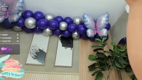 Snapshot of nina_soul chatting on February 9, 2025, 6:05 pm NINA online show from February 9, 2025, 6:05 pm