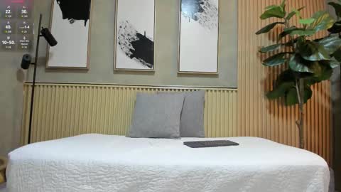 Snapshot of nina_soul chatting on September 25, 2025, 12:09 pm NINA online show from September 25, 2025, 12:09 pm