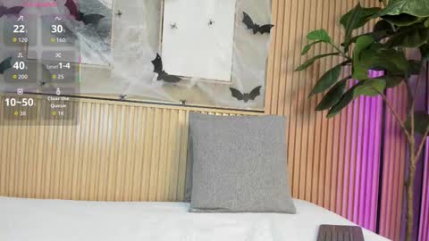 Snapshot of nina_soul chatting on November 6, 2025, 11:55 am NINA online show from November 6, 2025, 11:55 am