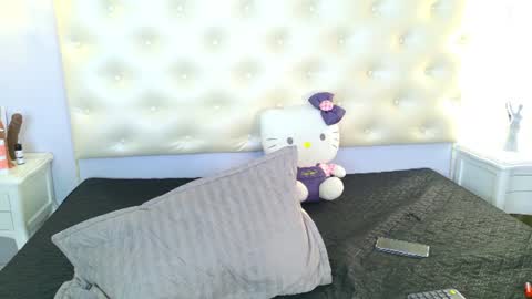 Snapshot of ninaavelvett chatting on June 11, 2026, 12:58 pm Nina online show from June 11, 2026, 12:58 pm