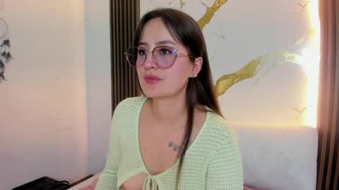 Nina online show from June 1, 2026, 6:31 pm
