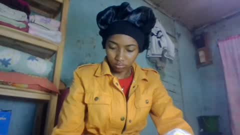 Snapshot of ninaeaa chatting on July 17, 2026, 4:52 am ninaeaa online show from July 17, 2026, 4:52 am