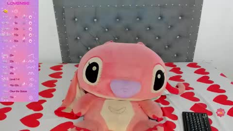 Snapshot of ninagrey03 chatting on February 15, 2025, 11:03 pm Valentina online show from February 15, 2025, 11:03 pm