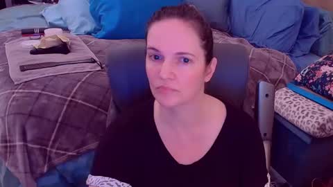 Nina Jaymes online show from November 14, 2025, 2:32 am