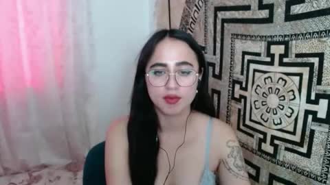 Snapshot of ninakravtz chatting on December 16, 2024, 9:20 pm N I N A online show from December 16, 2024, 9:20 pm