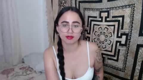 Snapshot of ninakravtz chatting on January 22, 2025, 3:18 pm N I N A online show from January 22, 2025, 3:18 pm