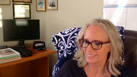 Snapshot of ninanite chatting on November 15, 2025, 10:15 pm ninanite online show from November 15, 2025, 10:15 pm