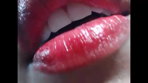 Ninapalmer online show from March 27, 2026, 4:51 pm