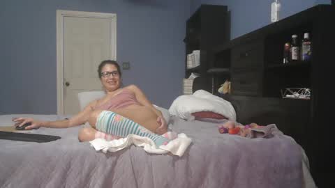 Snapshot of ninas1974 chatting on December 16, 2024, 4:55 am Ninaru online show from December 16, 2024, 4:55 am